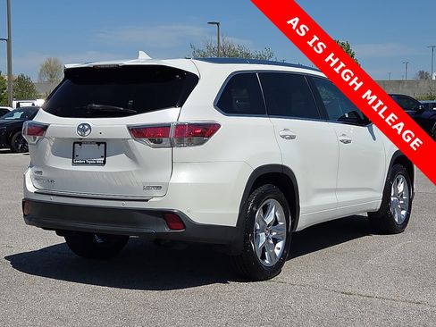 Used 2016 Toyota Highlander Limited Platinum FWD image 5