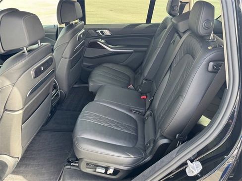 Used 2023 BMW X7 xDrive40i image 15