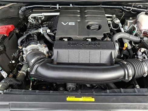 Used 2023 Nissan Frontier PRO-4X w/ Pro-4X Premium Package image 30