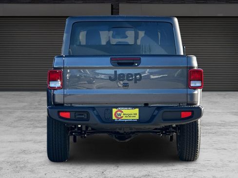 New 2026 Jeep Gladiator Sport image 5