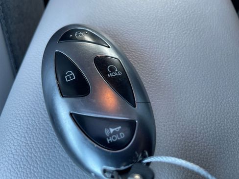 Used 2025 Hyundai Elantra Limited image 27