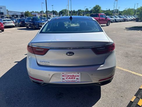 Used 2017 Kia Cadenza Technology FWD image 6