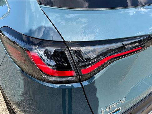 Used 2024 Honda HR-V Sport image 30