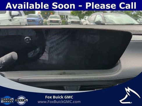 Used 2024 Buick Encore GX Preferred w/ Comfort Package FWD image 12