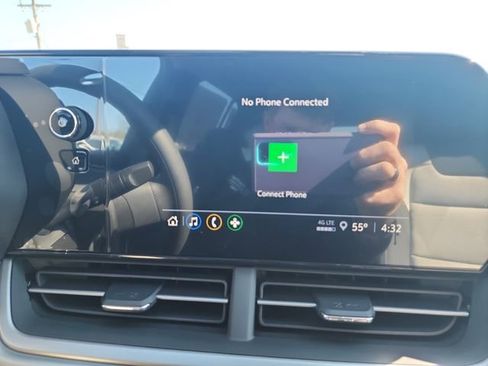 New 2026 Chevrolet Trax LS w/ LS Convenience Package FWD image 23