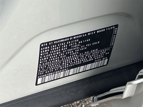 New 2026 Volkswagen Tiguan SE R-Line image 28