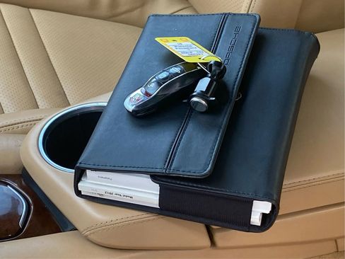 Used 2010 Porsche Panamera 4S image 42