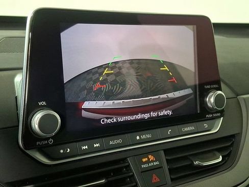 Used 2023 Nissan Altima 2.5 SR FWD image 4