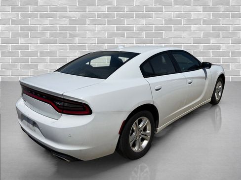 Used 2023 Dodge Charger SXT RWD image 3