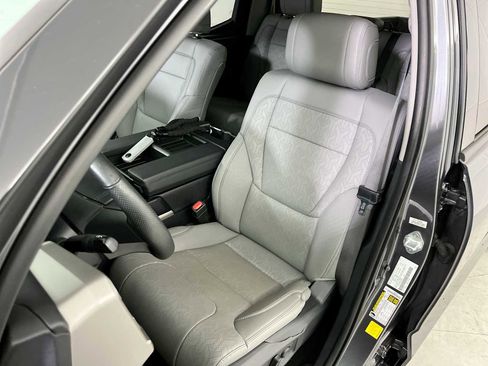 Used 2023 Toyota Tundra SR5 w/ SR5 Premium Package image 13