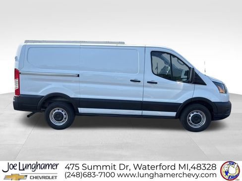 Used 2020 Ford Transit 250 Low Roof RWD image 2
