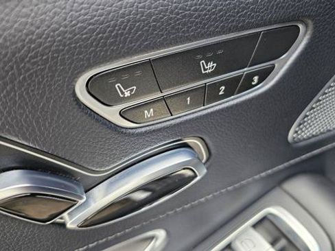 Used 2015 Mercedes-Benz S 63 AMG 4MATIC Sedan image 39