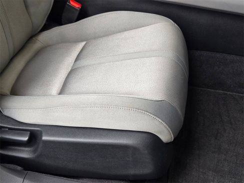 Used 2019 Honda Accord EX image 27