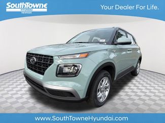 New 2026 Hyundai Venue SE video 1