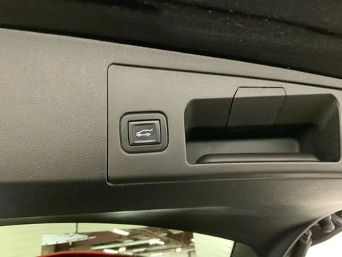 Used 2019 Cadillac XT5 Luxury AWD/4WD image 40