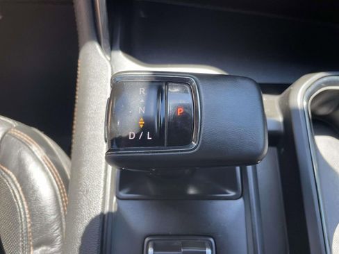 Used 2024 GMC Sierra 1500 AT4 w/ Technology Package AWD/4WD image 18