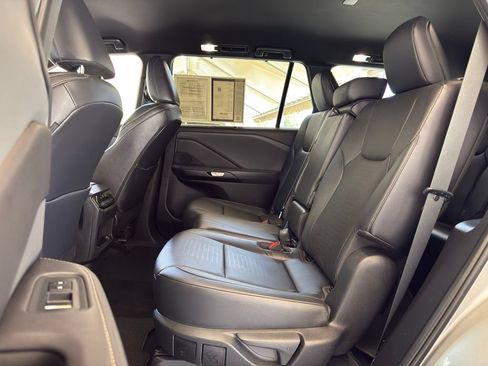 Certified 2025 Lexus TX 350 FWD w/ Convenience Package image 19