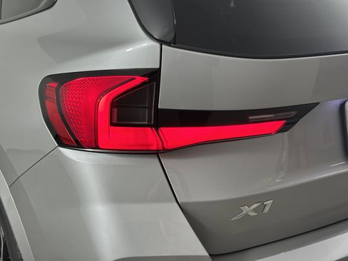 Certified 2025 BMW X1 xDrive28i w/ Technology Package image 28