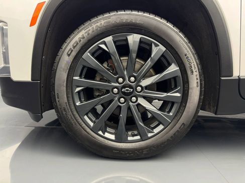 Used 2023 Chevrolet Traverse RS AWD/4WD image 59