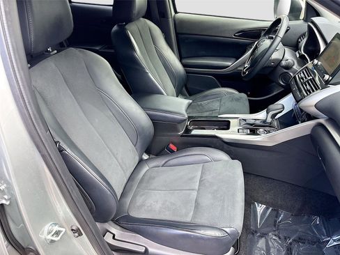Used 2025 Mitsubishi Eclipse Cross SE image 28