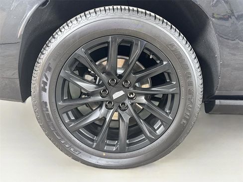 Used 2023 Cadillac Escalade ESV Sport w/ LPO, ONYX Package image 37