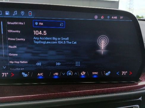Used 2024 Chevrolet Traverse Z71 w/ Enhanced Driving Package AWD/4WD image 9