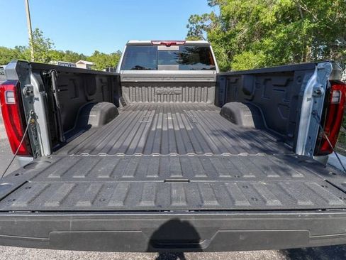 Used 2025 GMC Sierra 3500 Denali w/ Denali Reserve Package AWD/4WD image 29