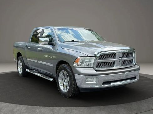 Used 2011 RAM 1500 Laramie AWD/4WD image 3