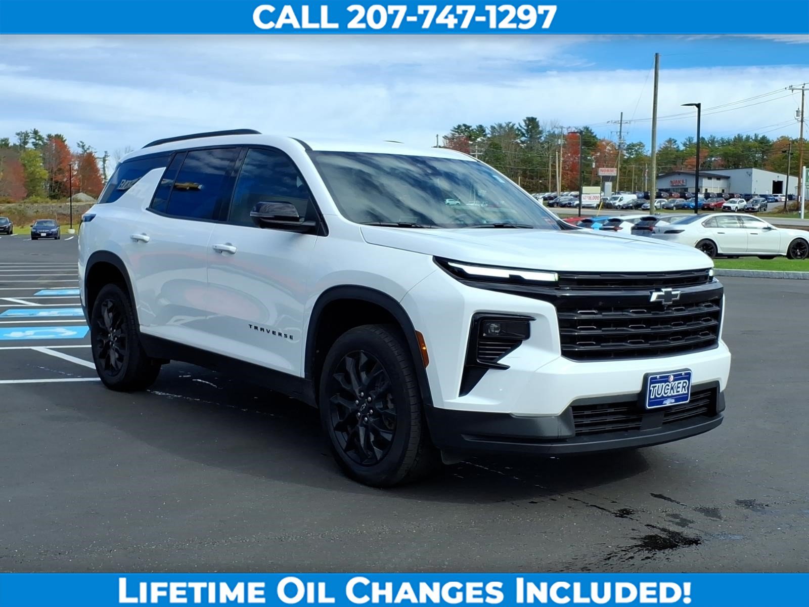 Used 2024 Chevrolet Traverse LT w/ Midnight/Sport Edition AWD/4WD image 3