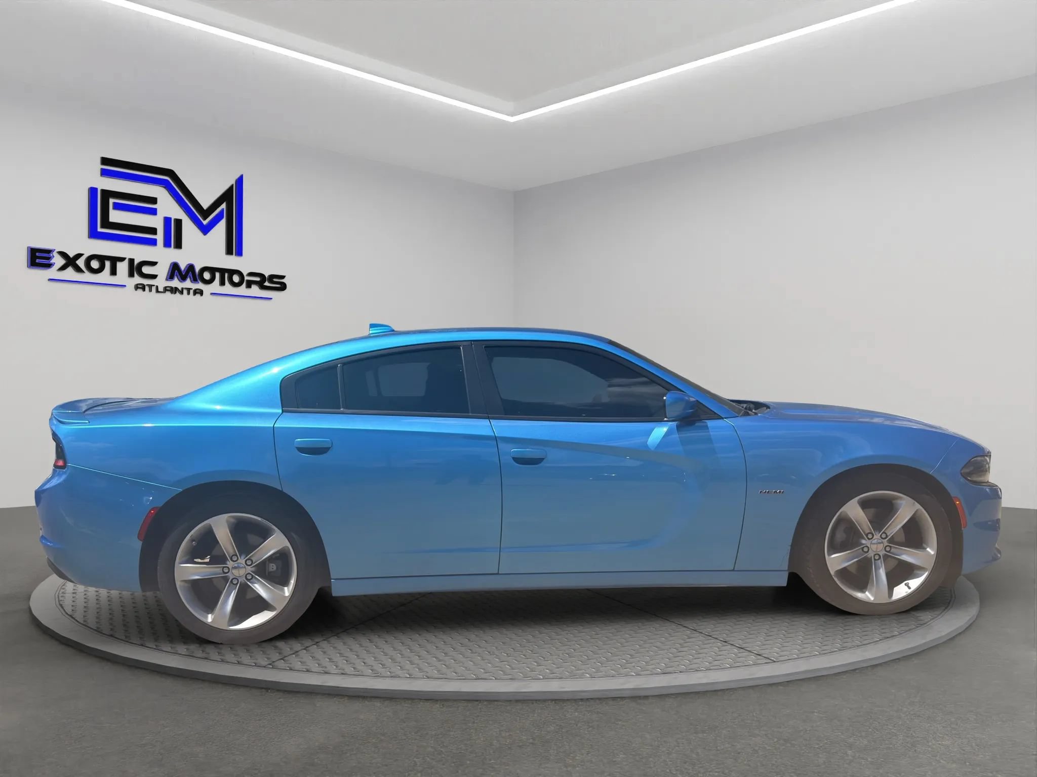 Used 2016 Dodge Charger R/T RWD image 6