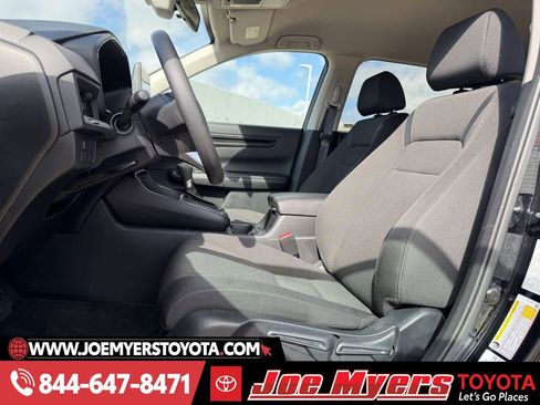 Used 2025 Honda CR-V LX image 27