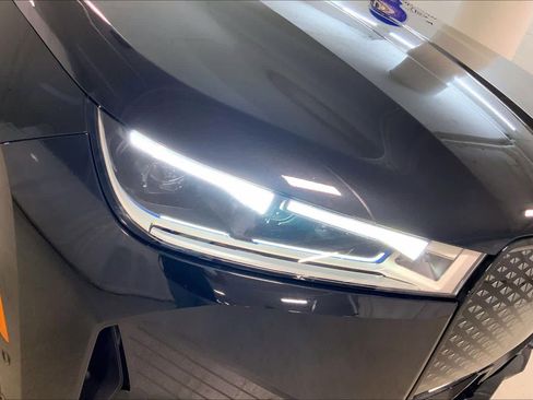 Used 2023 BMW iX xDrive50 w/ Premium Package AWD/4WD image 27