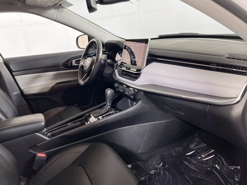 Used 2022 Jeep Compass Limited image 27