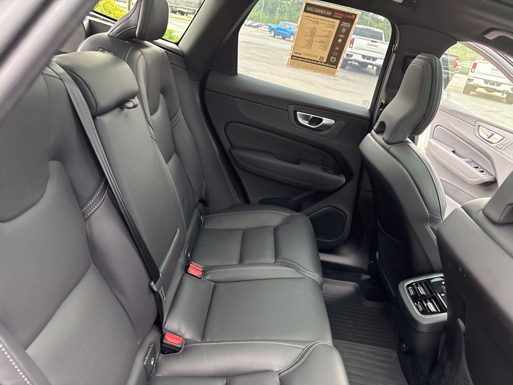 Used 2026 Volvo XC60 B5 Ultra w/ Protection Package Premier AWD/4WD image 39