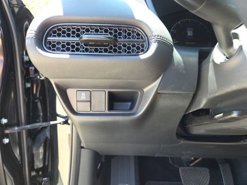 Certified 2024 Honda HR-V LX image 29