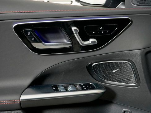Certified 2026 Mercedes-Benz C 43 AMG 4MATIC Sedan image 11