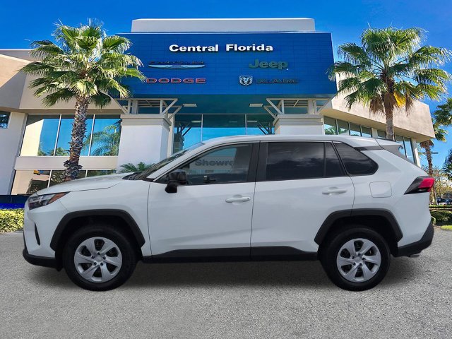 Used 2025 Toyota RAV4 LE AWD/4WD image 7