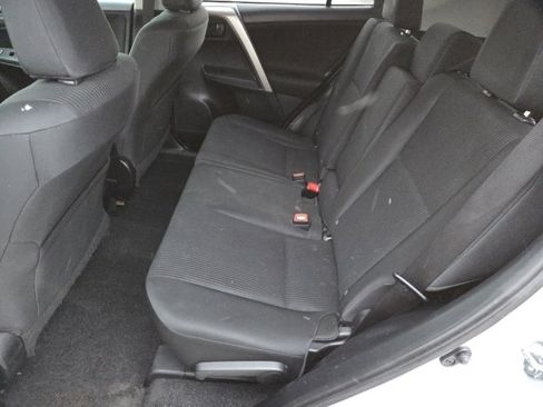 Used 2014 Toyota RAV4 LE image 12