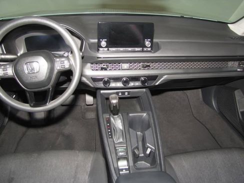 Certified 2025 Honda Accord LX image 13