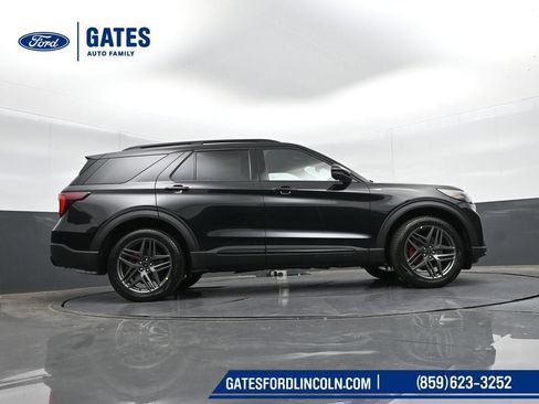 New 2026 Ford Explorer ST-Line w/ ST-Line Street Pack image 45