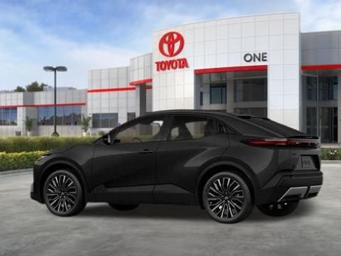 New 2026 Toyota C-HR AWD/4WD image 9