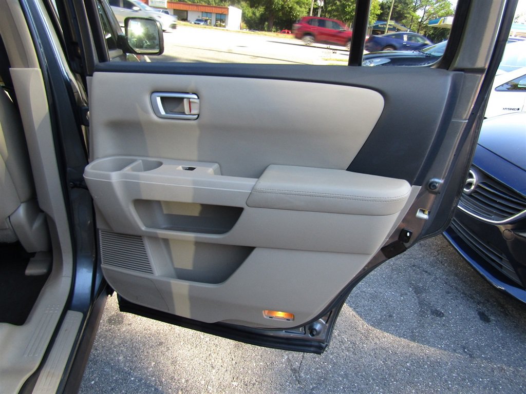 Used 2009 Honda Pilot EX-L image 25