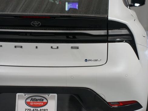 New 2026 Toyota Prius Plug-In Hybrid image 10