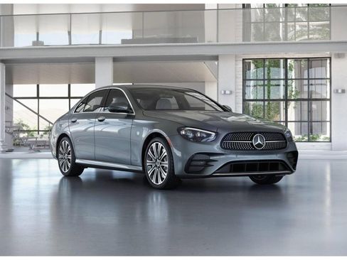 Used 2023 Mercedes-Benz E 450 4MATIC Sedan image 11