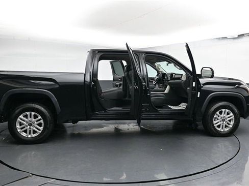 Used 2022 Toyota Tundra SR5 image 34