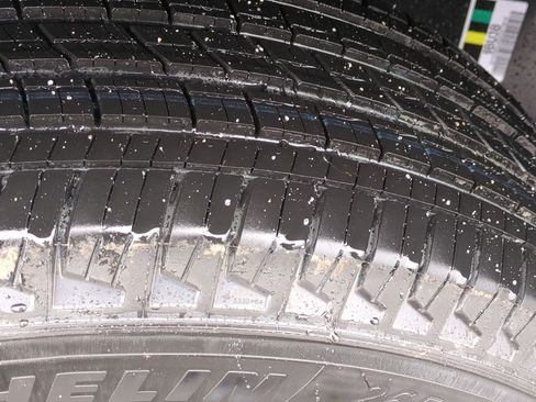 New 2026 Nissan Frontier SV w/ SV Convenience Package image 11