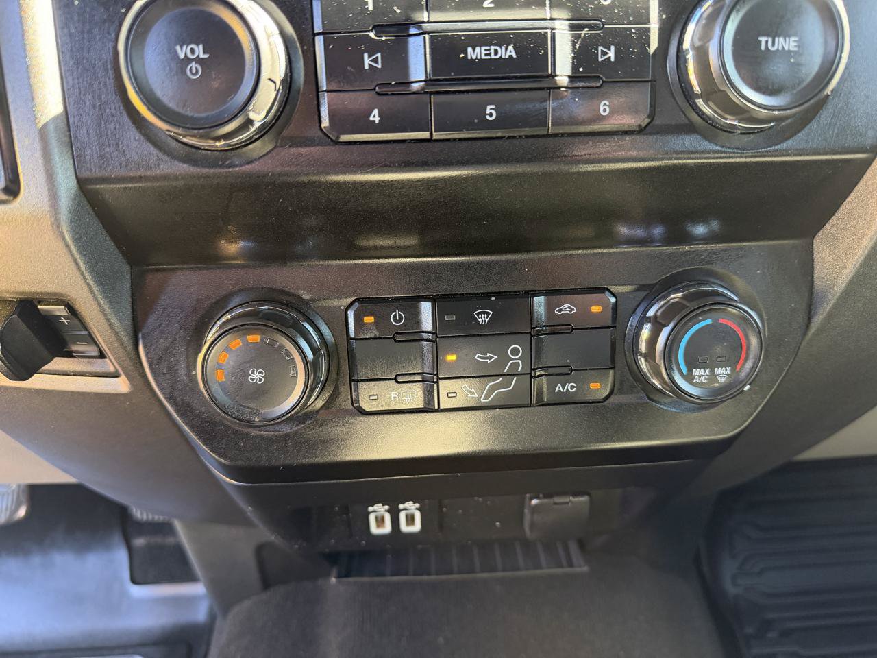 Used 2019 Ford F350 XL w/ STX Appearance Package AWD/4WD image 30