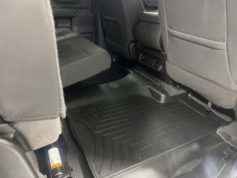 Used 2022 Chevrolet Silverado 2500 Custom w/ Custom Value Package image 26