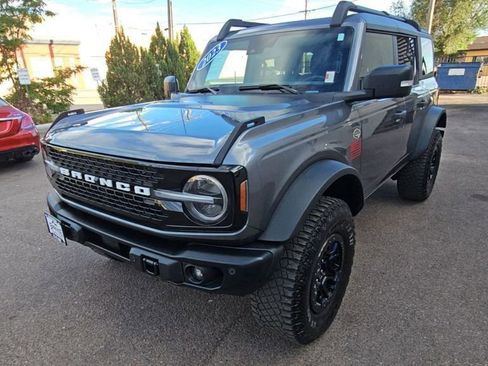 Used 2023 Ford Bronco Wildtrak image 3