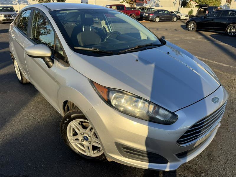 Used 2018 Ford Fiesta SE FWD image 3